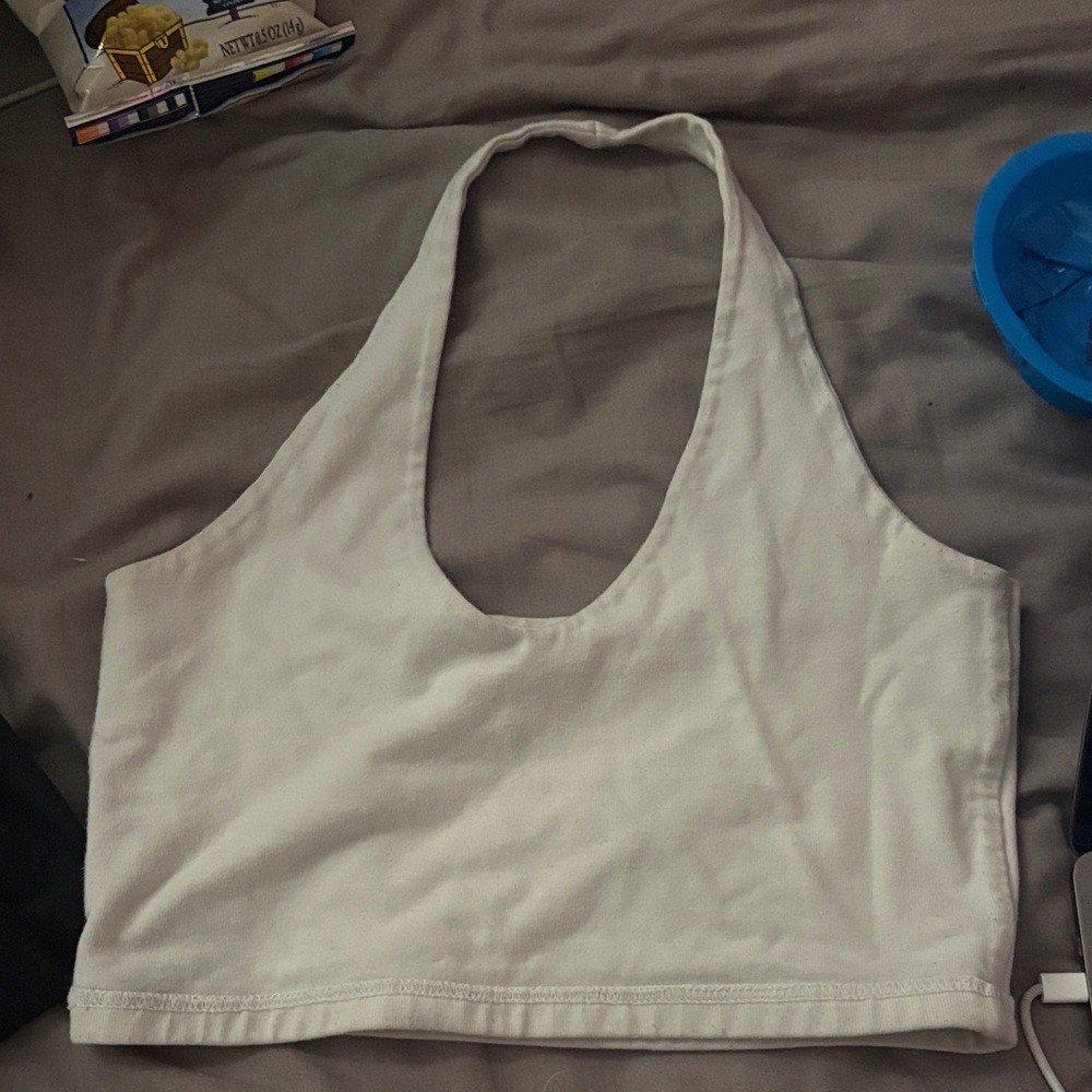 Brand new white halter top, a hunnid percent, a hunnid percent cotton,